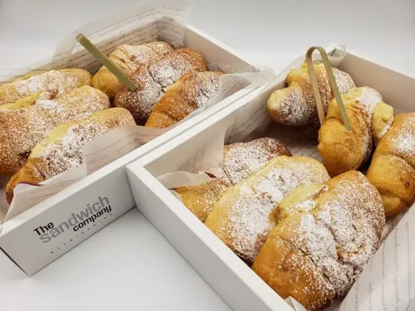 Caja de Croissant de Almendras y nuez